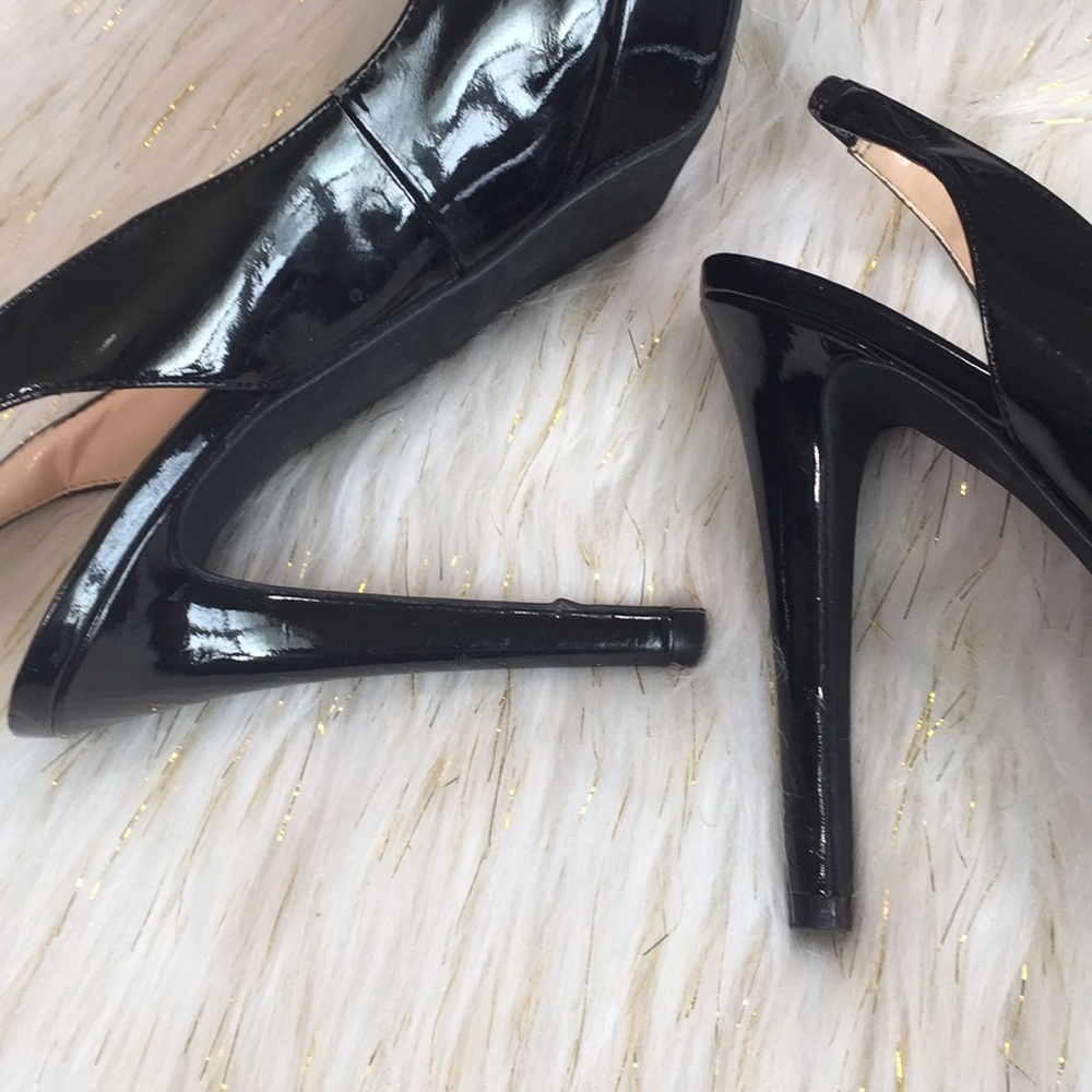 GUESS RAPINE PATENT BLACK PUMPS - Picture 3 of 7
